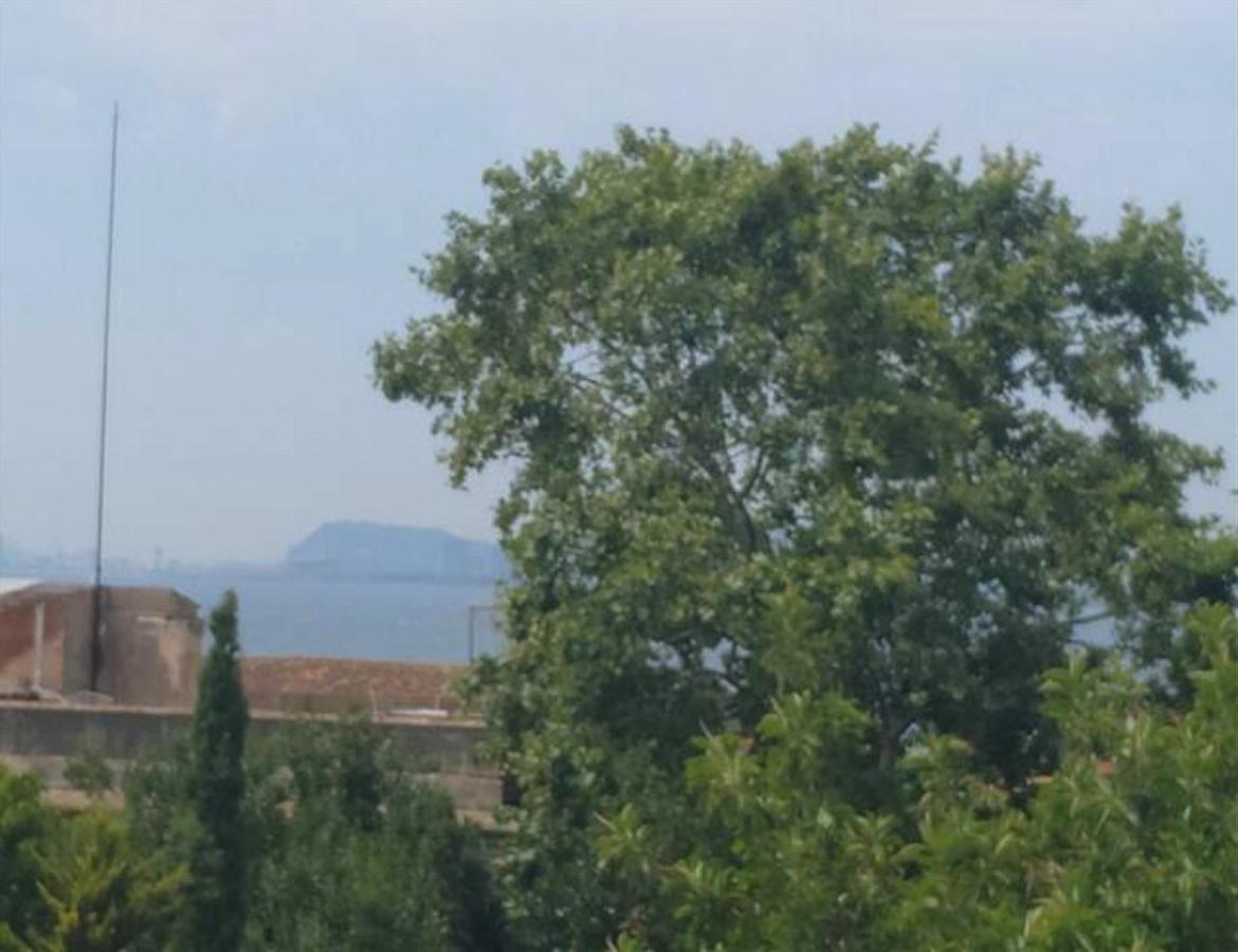 Cam Maresme 1 Apartamento Barcelona Y Playa Masnou Exteriör bild